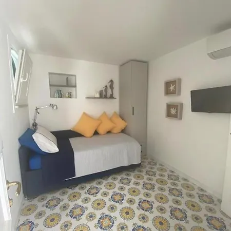 Private Sea View Con Terrazza E Giardino Appartement