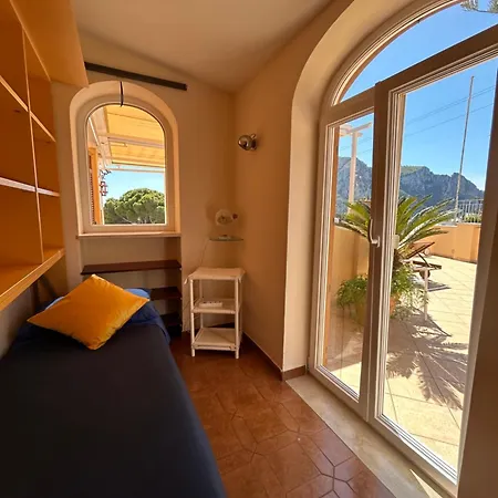 Private Sea View Con Terrazza E Giardino