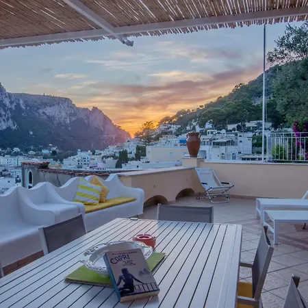 Private Sea View Con Terrazza E Giardino * 卡普里