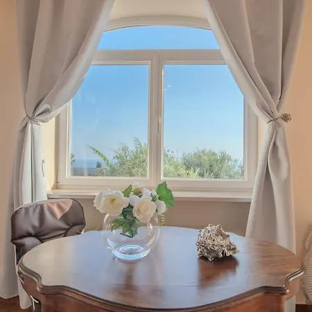 Private Sea View Con Terrazza E Giardino شقة