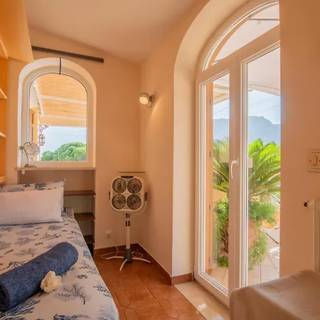 Апартаменты Private Sea View Con Terrazza E Giardino Капри